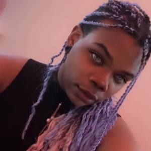 Meet your Posher, Evalynn